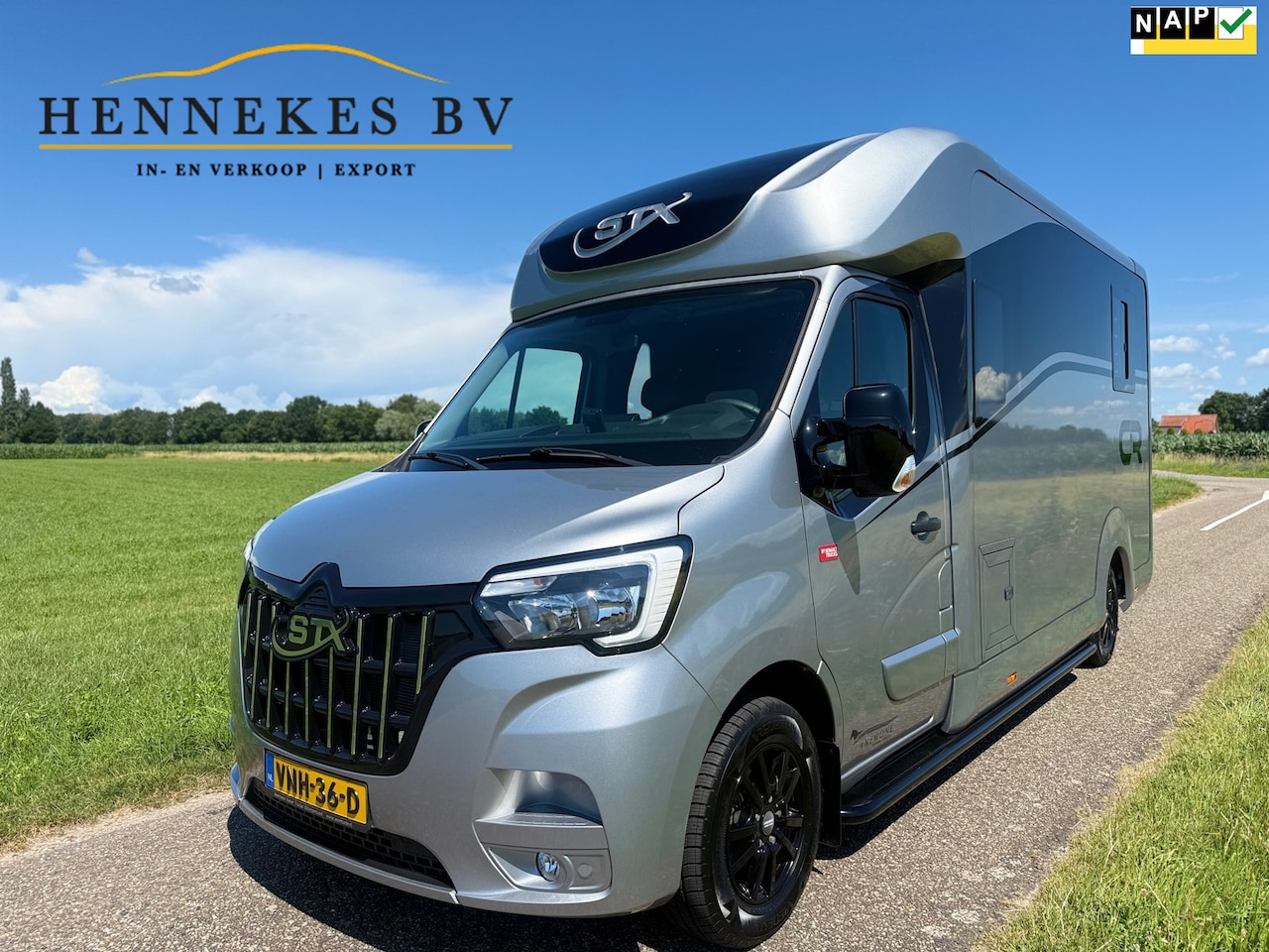 Renault Master - T35 2.3 dCi 180 2 paards Nieuwstaat 1643km NAP - AutoWereld.nl