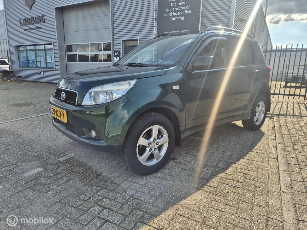 Daihatsu Terios - 1.5-16v Adventure 4wd automaat - AutoWereld.nl