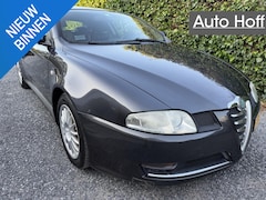 Alfa Romeo GT - 2.0 JTS Distinctive | Leer | BOSE | Autom. Airco | Cruise Control | Sportstoelen | LMV | A