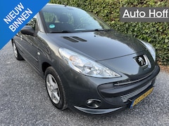 Peugeot 206 - 1.4 XS | Autom. Airco | LMV | Elekt. Ramen | 5 Deuren | APK tot 02-03-2027