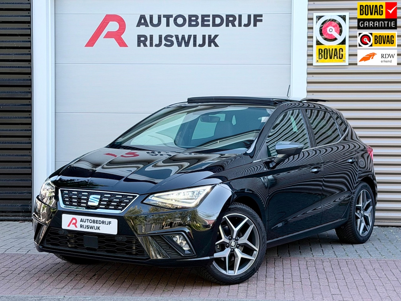 SEAT Ibiza - 1.0 TSI FR Business Pano/AppleCar/Camera - AutoWereld.nl