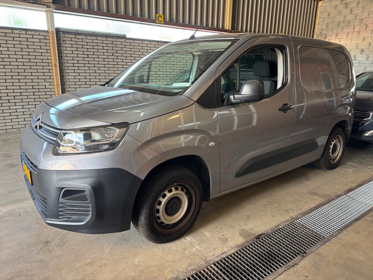 Citroën Berlingo - 1.5 BlueHDI Control Airco DAB km NAP - AutoWereld.nl
