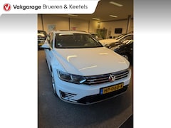 Volkswagen Passat Variant - 1.4 TSI GTE Highline / Panoramadak / Leder / Trekhaak