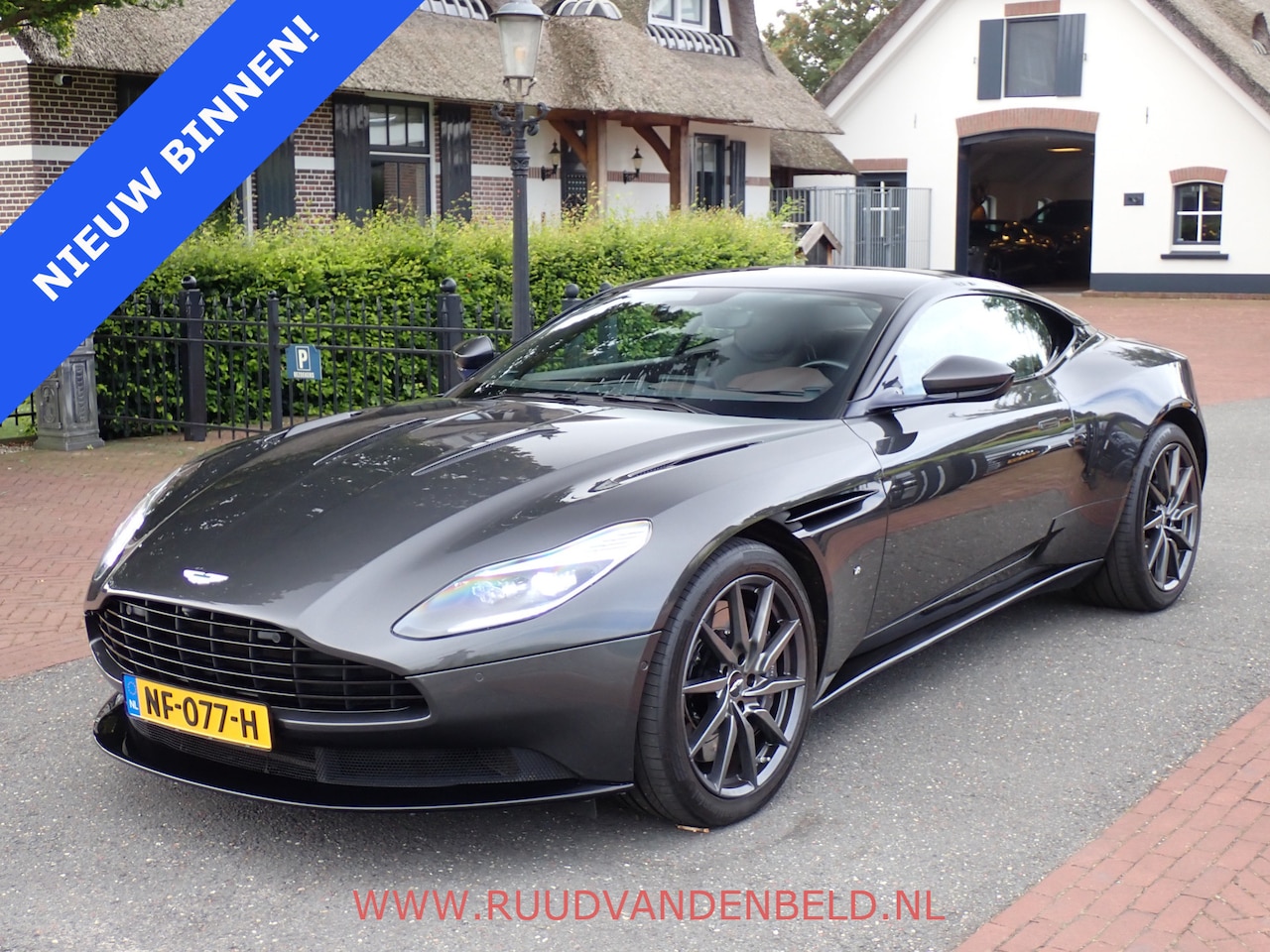 Aston Martin DB11 - 5.2 V12 LAUNCH EDITION / B&O / NL-AUTO + AM-DEALER-ONDERHOUDEN - AutoWereld.nl