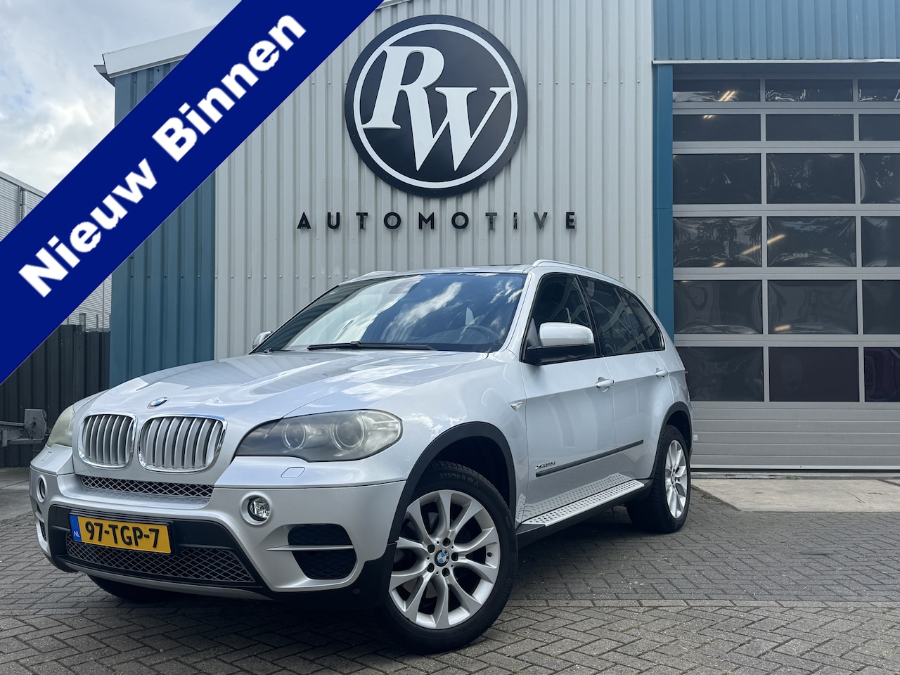 BMW X5 - xDrive30d High Exe / Soft Close / Head Up / Panorama / Trekhaak / 360 Camera / #youngtimer - AutoWereld.nl