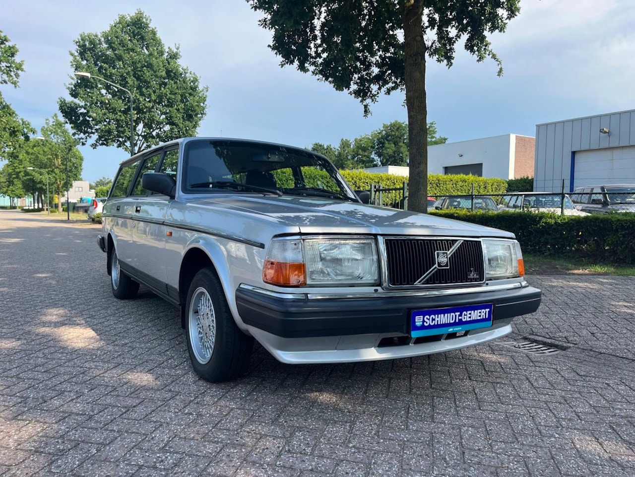 Volvo 240 - 2.3i Classic Aut 146908 KM Nieuwstaat - AutoWereld.nl