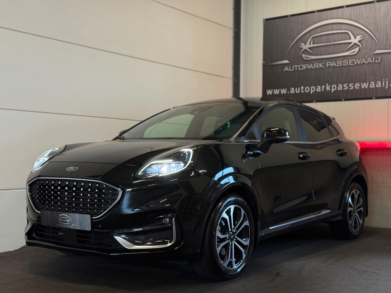 Ford Puma - 1.0 EcoBoost ST-Line X Vignale Pano, ACC, Apple Carplay, B&O Audio, Keyless, Stoelverwarmi - AutoWereld.nl