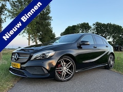 Mercedes-Benz A-klasse - 180 AMG Automaat | Panoramadak | Apple CarPlay-Android Auto | Leder/Alcantra | Clima | 18"