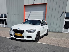 BMW 1-serie - 114i EDE Business+ Navi M- Uitgevoerd Apk 05-27