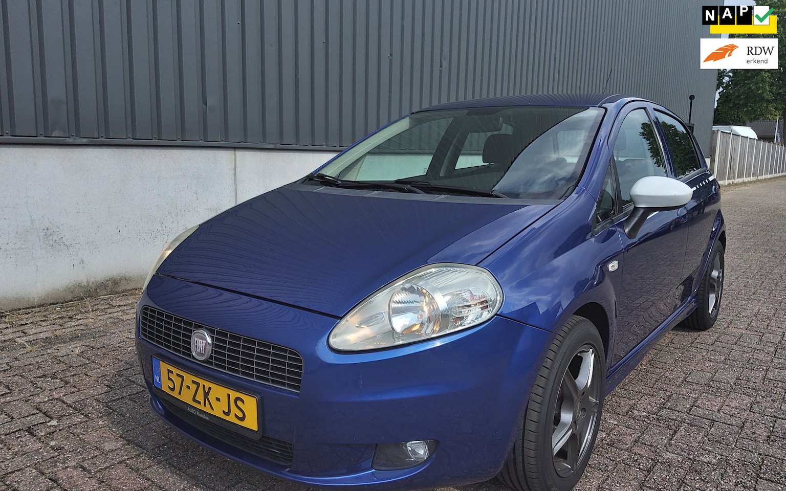 Fiat Grande Punto - 1.2 GP|5DRS|AIRCO|CarPlay®|LM velgen - AutoWereld.nl