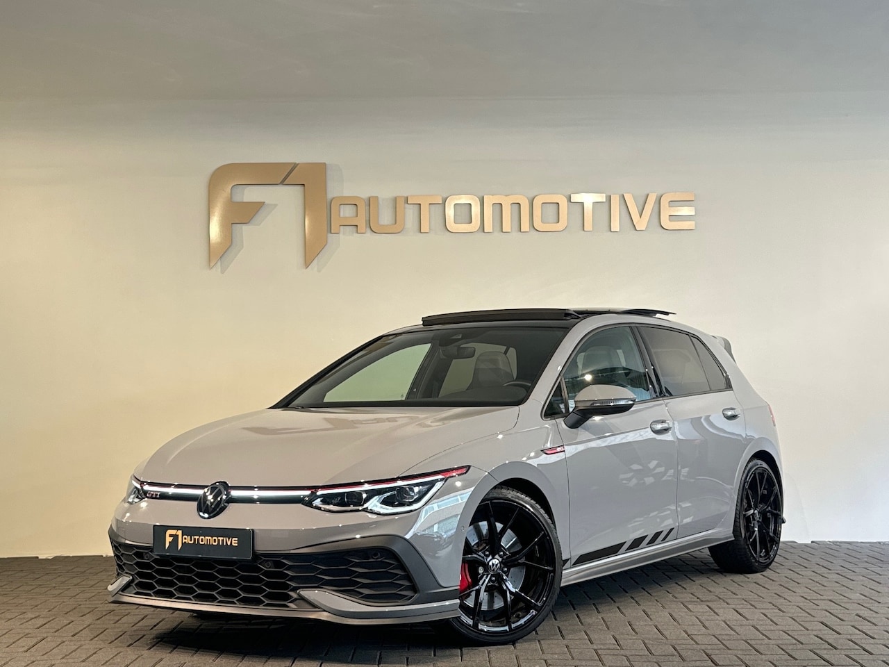 Volkswagen Golf - 2.0 TSI GTI Clubsport Pano|Memory|Keyless|IQ - AutoWereld.nl