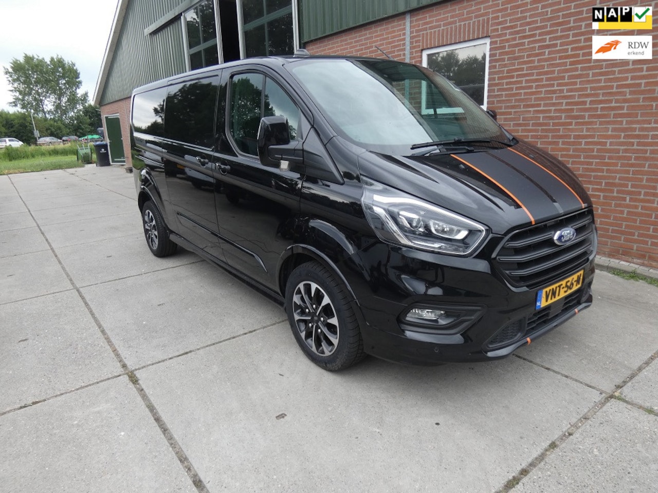 Ford Transit Custom - 320 2.0 TDCI L2H1 Sport* navi/cam*xenon* - AutoWereld.nl