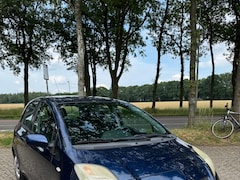 Toyota Yaris - 1.3 VVTi Sol