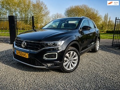 Volkswagen T-Roc - 1.5 TSI Sport / Carplay / Stoelverwarming / onderhouden /
