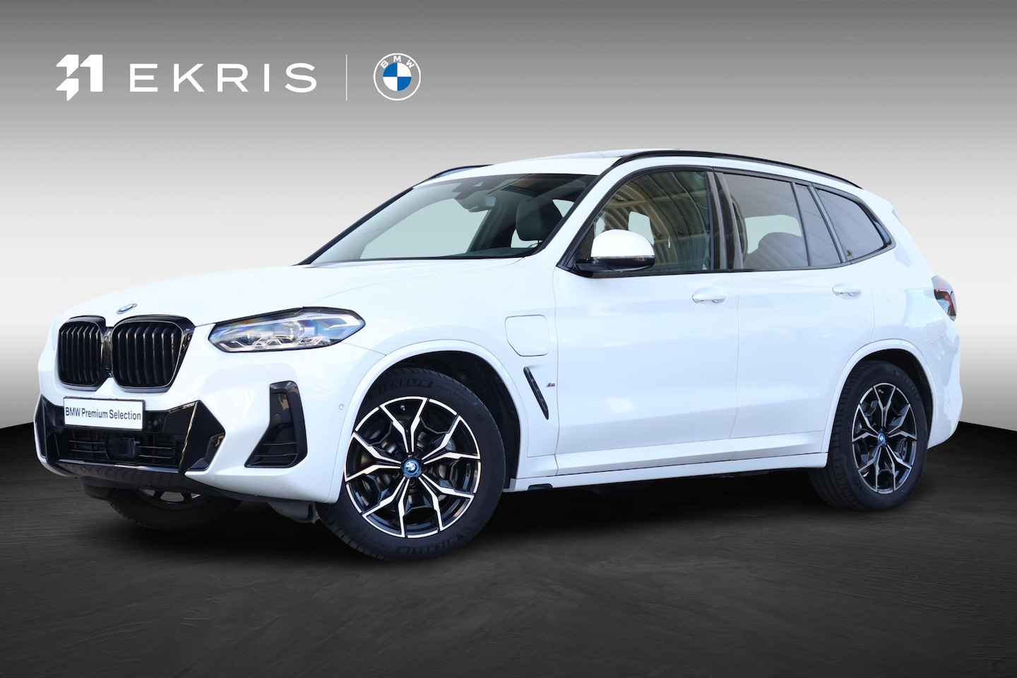 BMW X3 - xDrive30e | M-Sport Pakket | Pano Dak | Trekhaak | PDC | - AutoWereld.nl