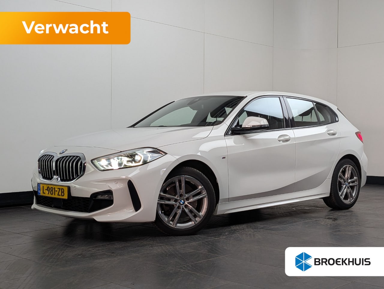 BMW 1-serie - 118i Business Edition M-SPORT "OP AFSPRAAK" | VERWACHT | Cruise Control | Camera | Head-up - AutoWereld.nl