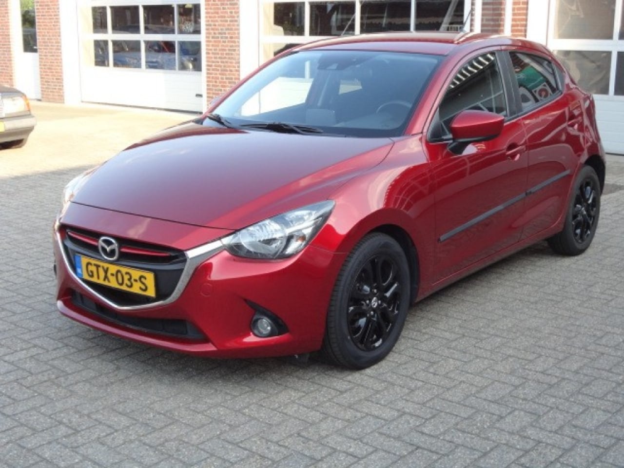 Mazda 2 - 1.5 SkyActiv-G 90 GT-M Line Navi, Pdc achter - AutoWereld.nl