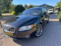 Volvo S80 - 4.4 AWD V8 Summum*Stoelkoeling*Schuifdak*Zeer mooie auto