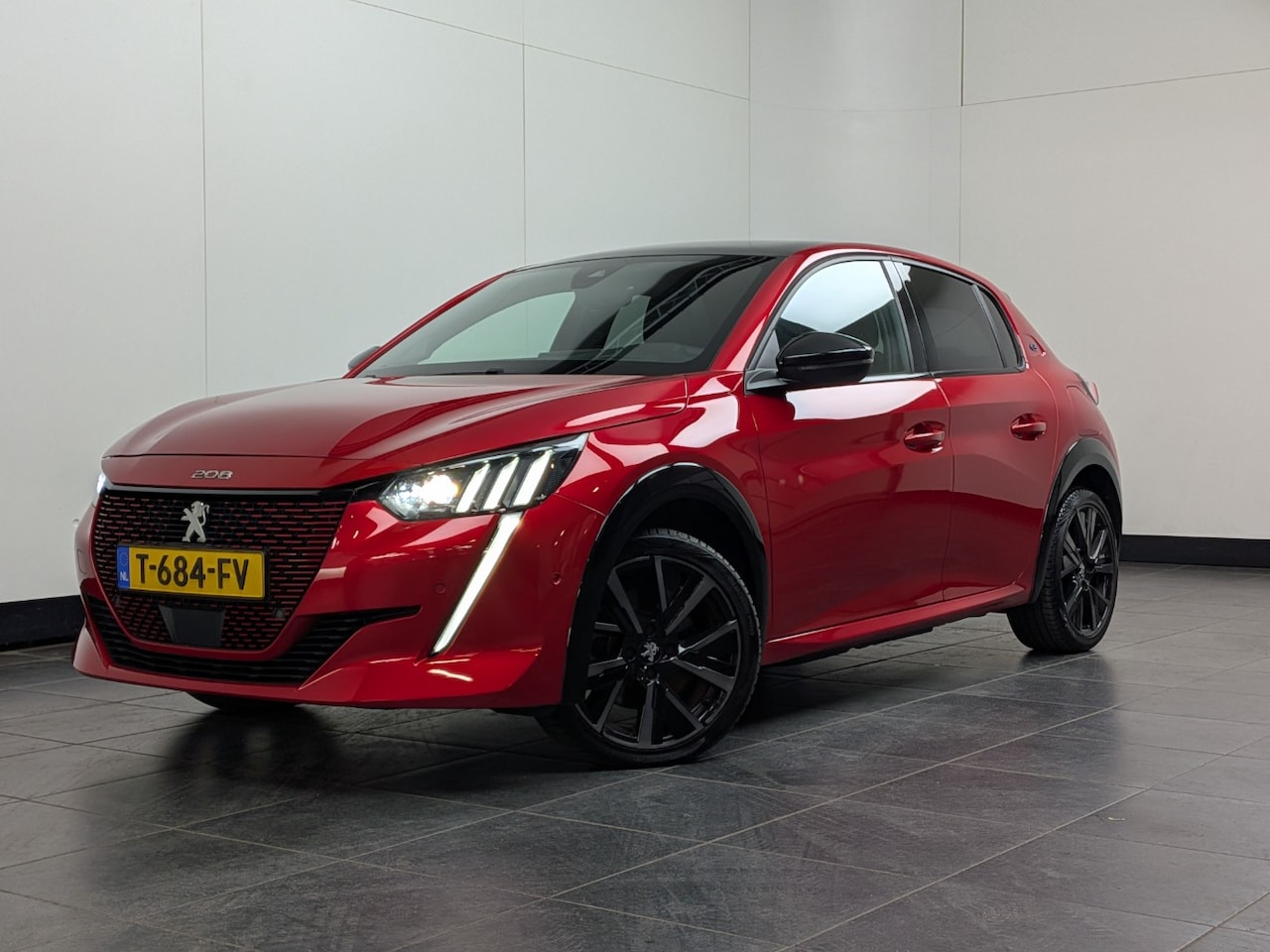Peugeot e-208 - EV GT 350 50 kWh | VERWACHT | SoH 100% | Cruise Control | Panoramadak | Camera | Keyless | - AutoWereld.nl