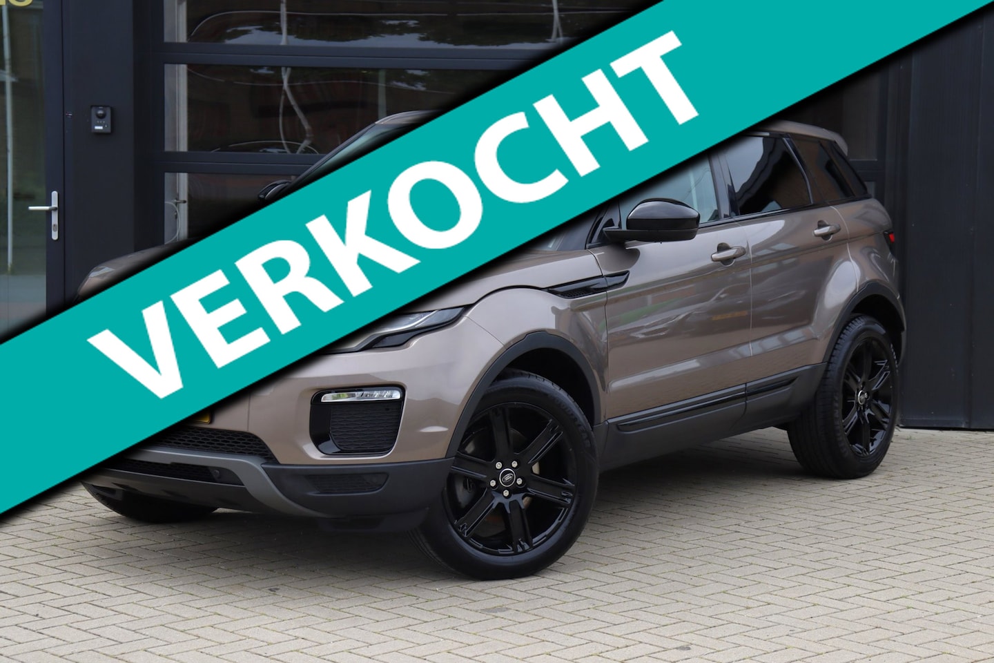 Land Rover Range Rover Evoque - 2.0 Si4 SE AWD | NAP | Memory | Camera | Clima | Cruise | Trekhaak | Navi - AutoWereld.nl