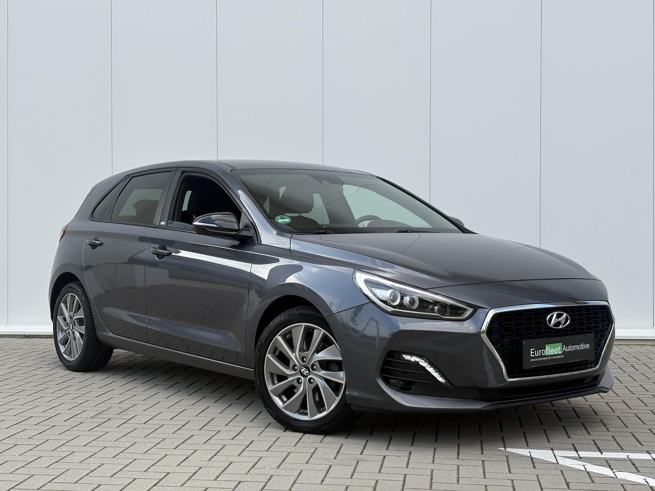 Hyundai i30 - 1.4 T-GDI Passion | CAM | Stuurverw | Stoelverw. | CLIMATE CONTR.| LED | Carplay | LKA | D