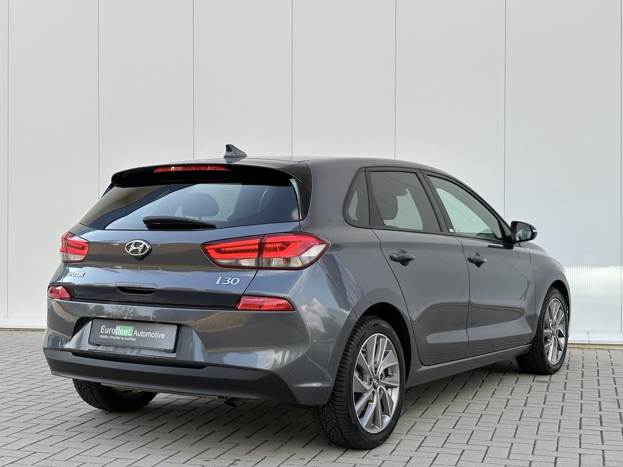 Hyundai i30 - 1.4 T-GDI Passion | CAM | Stuurverw | Stoelverw. | CLIMATE CONTR.| LED | Carplay | LKA | D