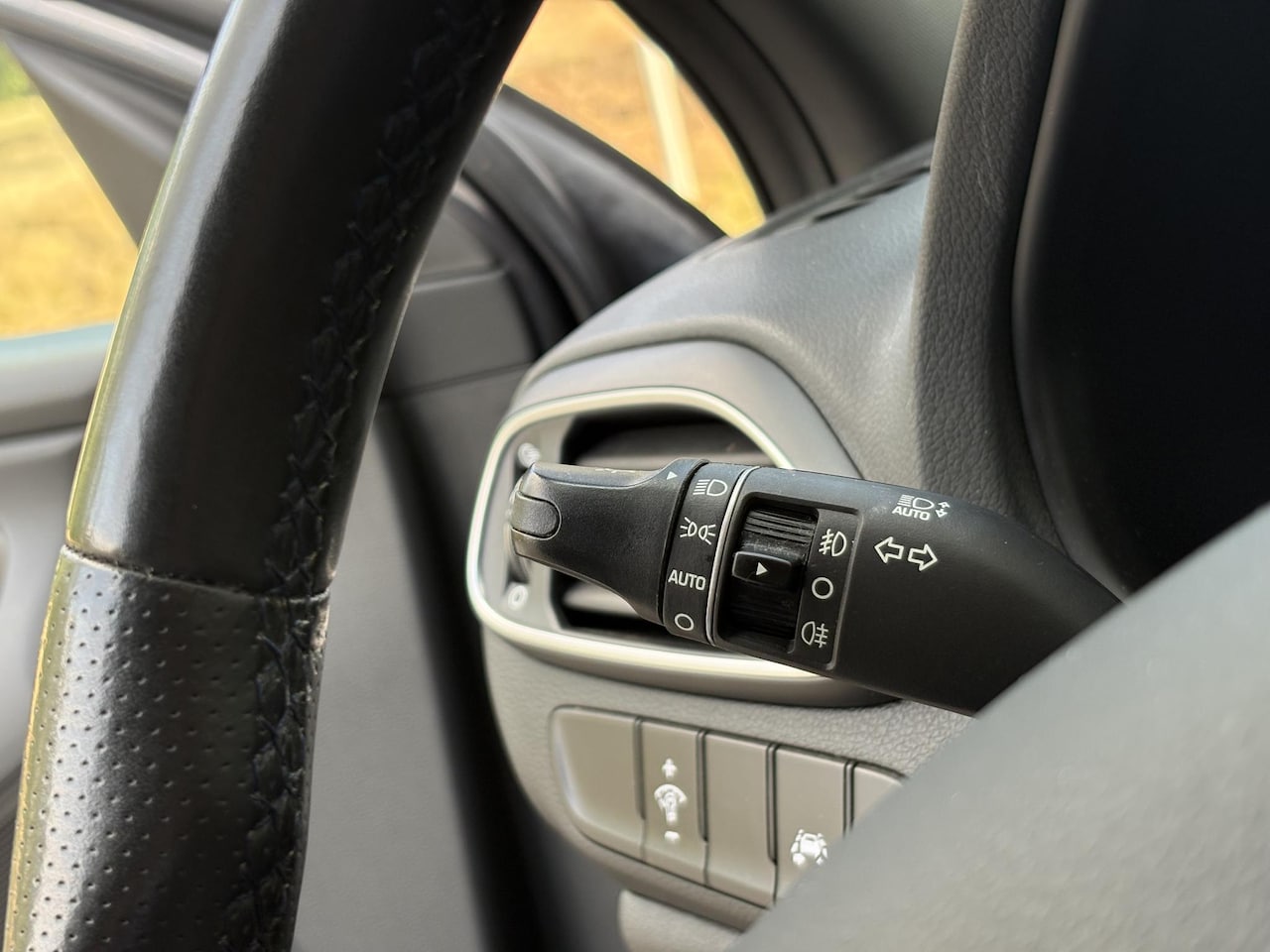 Hyundai i30 - 1.4 T-GDI Passion | CAM | Stuurverw | Stoelverw. | CLIMATE CONTR.| LED | Carplay | LKA | D