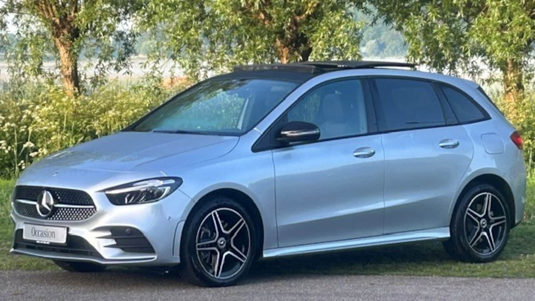 Mercedes-Benz B-klasse - 250 e AMG Line 7.400KM!! 1e EIGENAAR!! NAVIGATIE PREMIUM, DAB RADIO, STOELVERWARMING, STUU - AutoWereld.nl