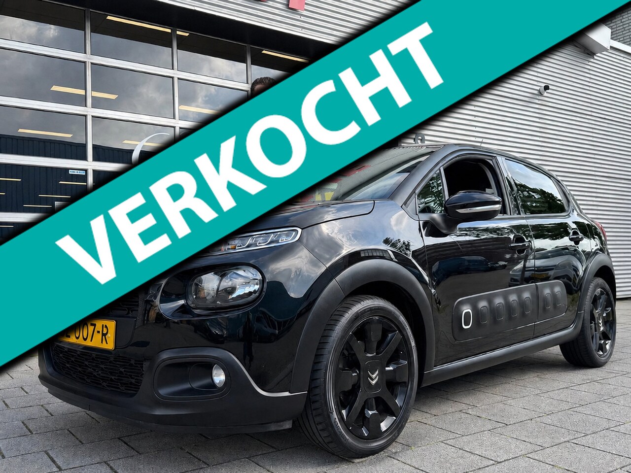 Citroën C3 - 1.2 PureTech S&S Shine Navigatie / Apple CarPlay I Airco I Sport velgen I LED I PDC / Came - AutoWereld.nl