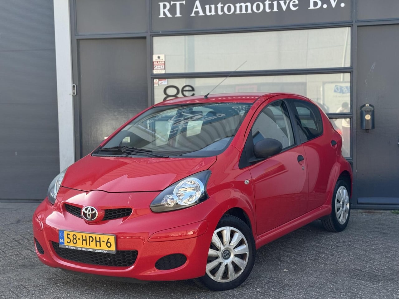 Toyota Aygo - 1.0-12V Comfort Dealer Onderhouden 5drs - AutoWereld.nl