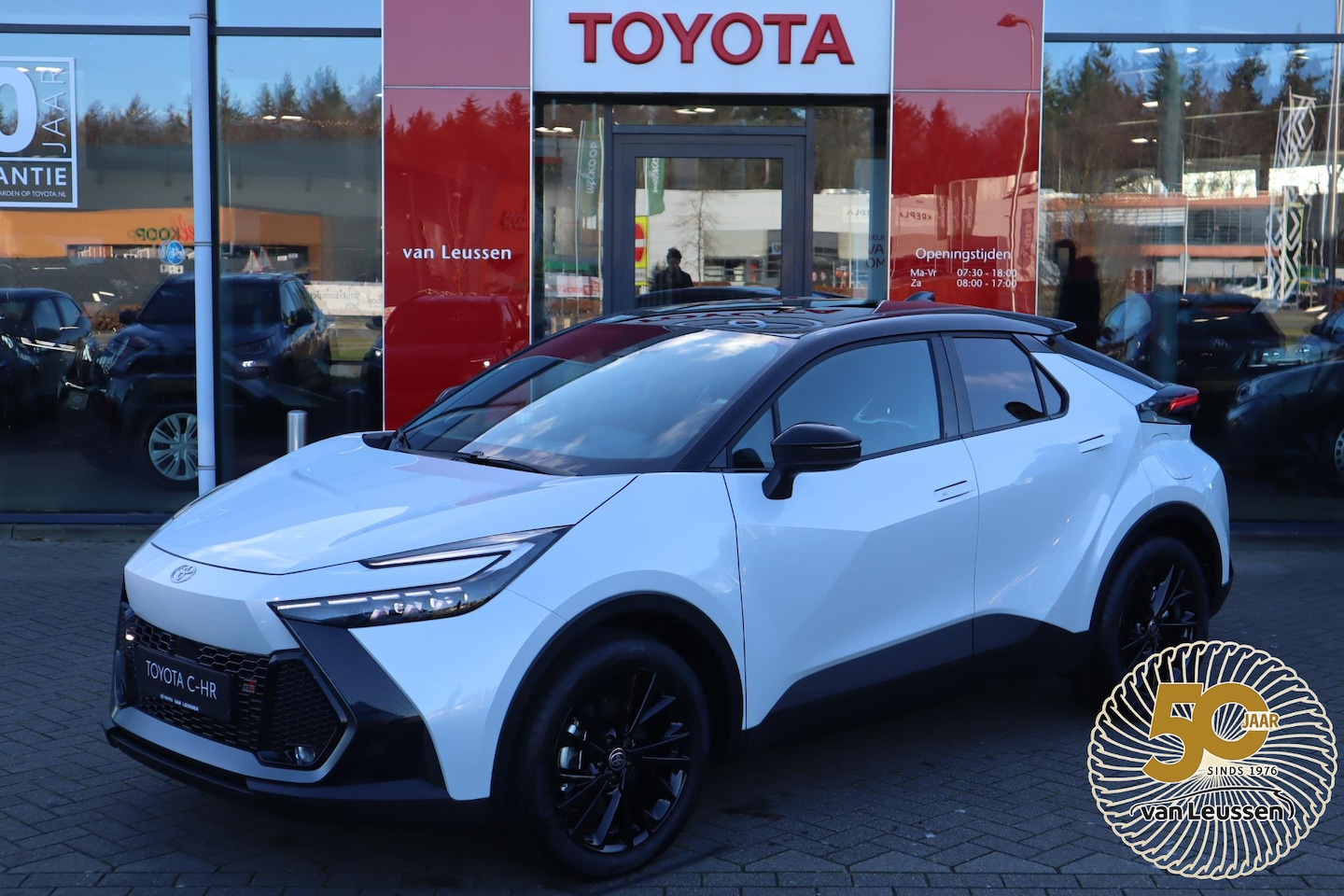Toyota C-HR - PLUG-IN HYBRID 220 GR SPORT NIEUW&DIRECT LEVERBAAR! BLIND-SPOT STOEL/STUURVERW. 19"LMV PAR - AutoWereld.nl