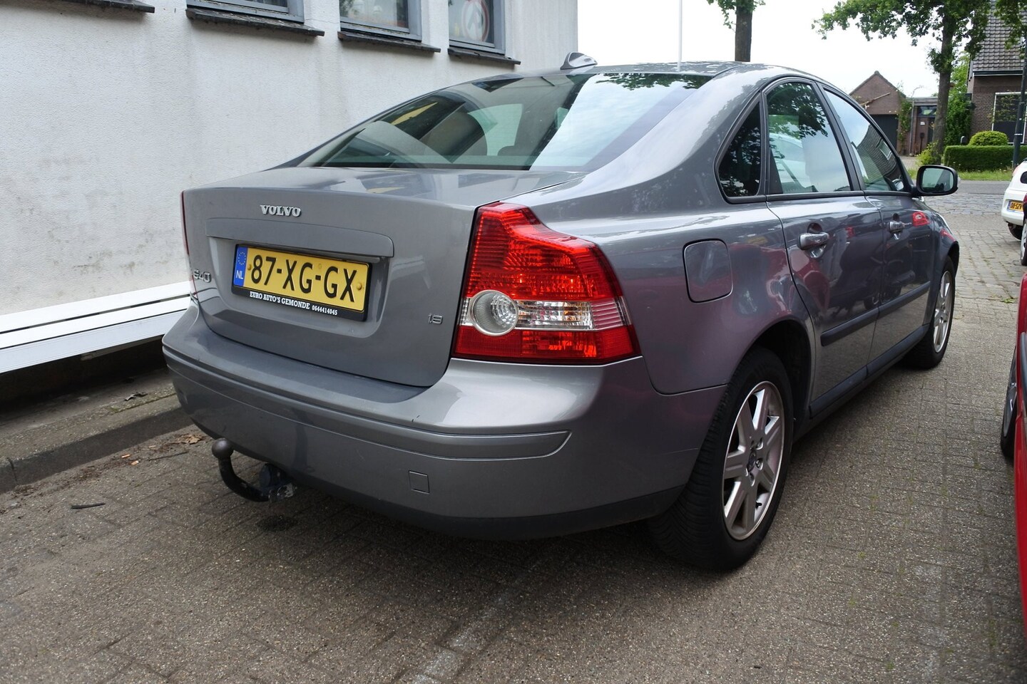 Volvo S40 - 1.8 Edition I airco 249 dkm lichte schade rijd goed - AutoWereld.nl