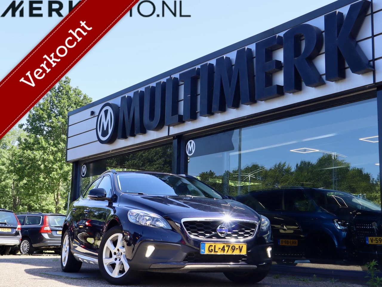 Volvo V40 Cross Country - Summum,Leder,Trekhaak,Dealer onderhouden - AutoWereld.nl
