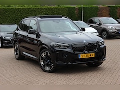 BMW iX3 - High Executive 80 kWh / SoH 95, 6% / Trekhaak / Panoramadak / 360Camera / Head-up / 20'' /