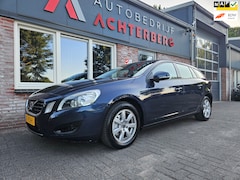 Volvo V60 - 2.0T Kinetic Automaat Trekhaak Leer Nette Auto NAP Airco/Clima Cruise Control