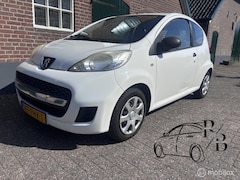 Peugeot 107 - 1.0-12V Accent AIRCO. APK 2027
