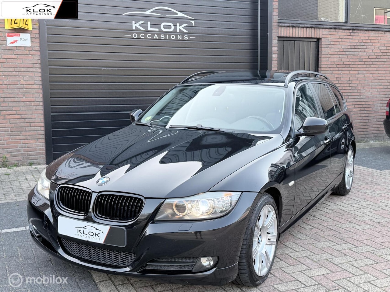 BMW 3-serie Touring - 320i Automaat Xenon CarPlay Trekhaak - AutoWereld.nl