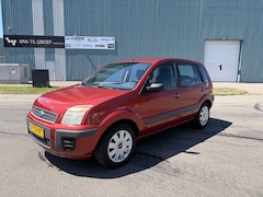 Ford Fusion - 1.4-16V Champion 81 PK. Zuinige en zeer betrouwbare auto Airco werkt en rijdt helemaal nie