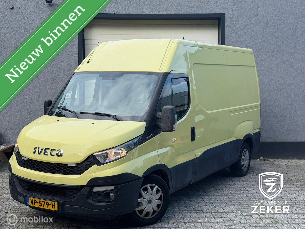 Iveco Daily - 35S15V 2.3 352 H3 L / airco / cruise / leer / - AutoWereld.nl