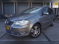 Volkswagen Touran - 1.4 TSI Highline *7 persoons