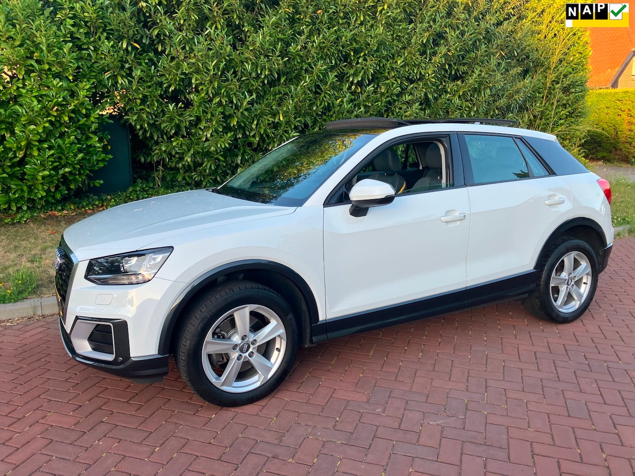 Audi Q2 - 1.4 TFSI CoD 150 pk Sport met leer panorama dak hele mooie auto - AutoWereld.nl