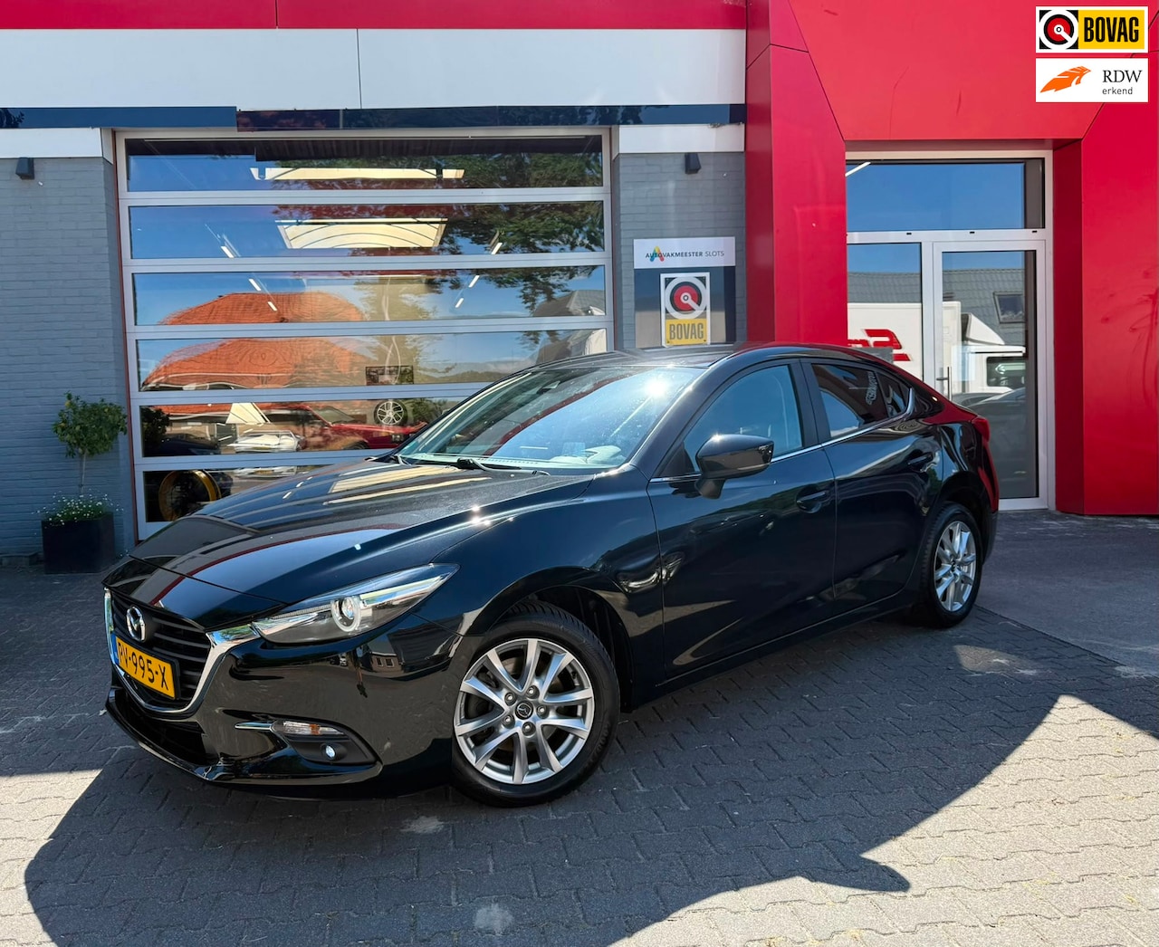 Mazda 3 - 2.0 SkyActiv-G 120 SkyLease 2.0 SkyActiv-G 120 SkyLease+ - AutoWereld.nl