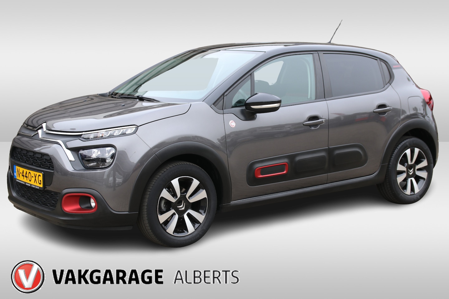 Citroën C3 - 1.2 PureTech C-Series Navi / Climate / Cruise - AutoWereld.nl