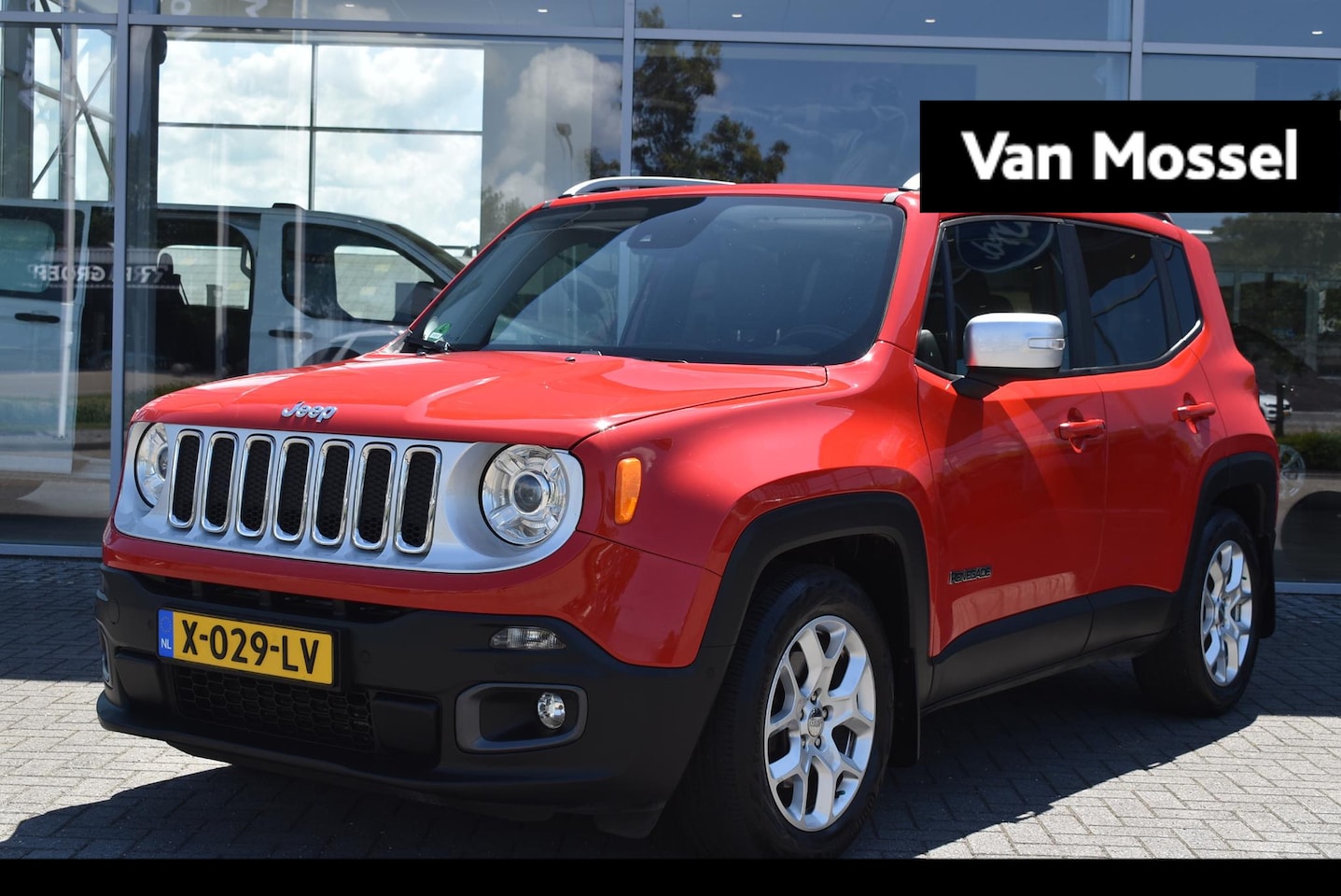 Jeep Renegade - 1.4 MultiAir Limited | Climate Control | Cruise Control | Trekhaak | Panoramadak | Achteru - AutoWereld.nl
