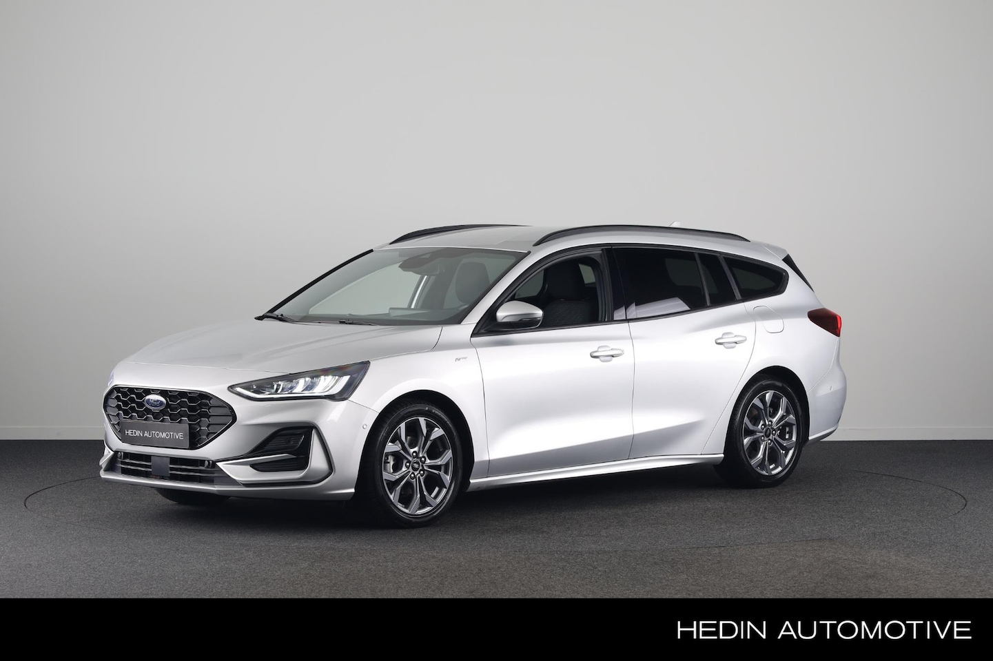 Ford Focus Wagon - 1.0 EcoBoost Hybrid ST Line | Driver Assistance | Winter Pack - AutoWereld.nl