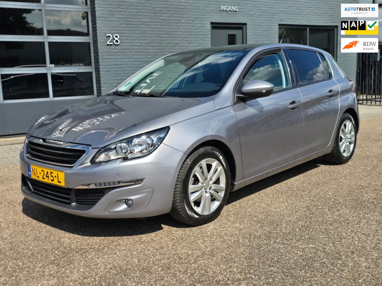 Peugeot 308 - 1.2 PureTech DISTRIBUTIE VERVANGEN PANORAMADAK NAVIGATIE ENZ - AutoWereld.nl