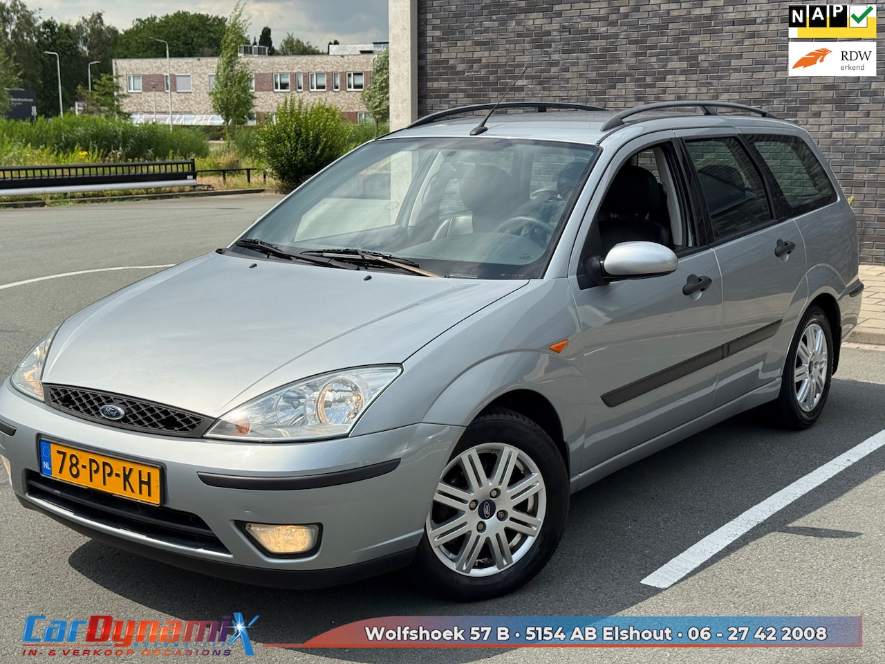 Ford Focus Wagon - 1.6-16V Futura | Automaat | Leder | Airco | Trekhaak | Recent Onderhouden - AutoWereld.nl