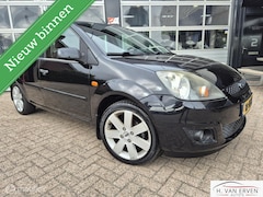 Ford Fiesta - 1.6-16V Futura CLIMA PDC 98000KM NAP