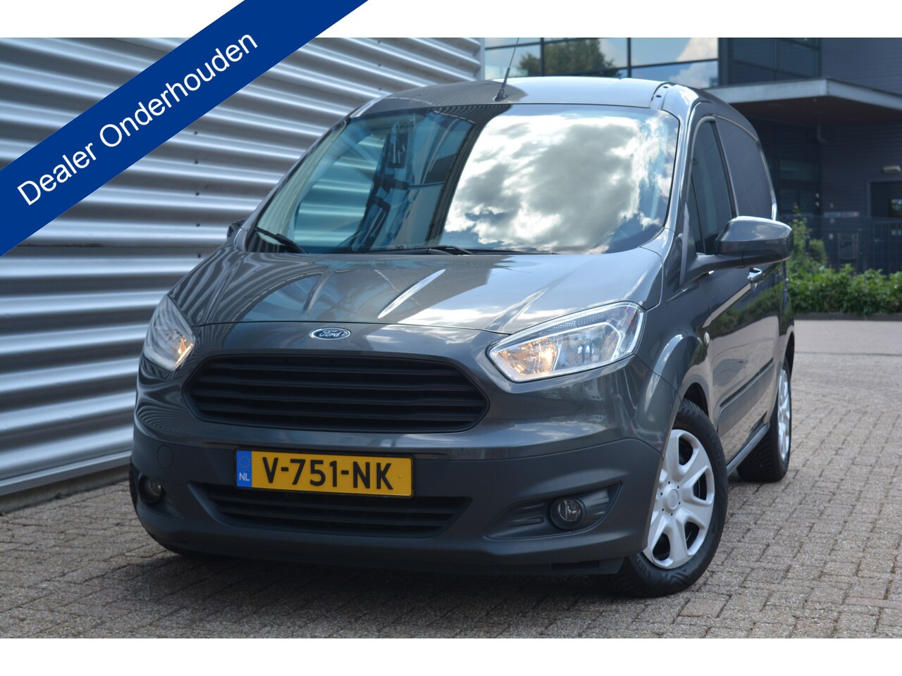 Ford Transit Courier - 1.5 TDCI Airco/Navi/1e Eig/Euro6/Org. NL - AutoWereld.nl
