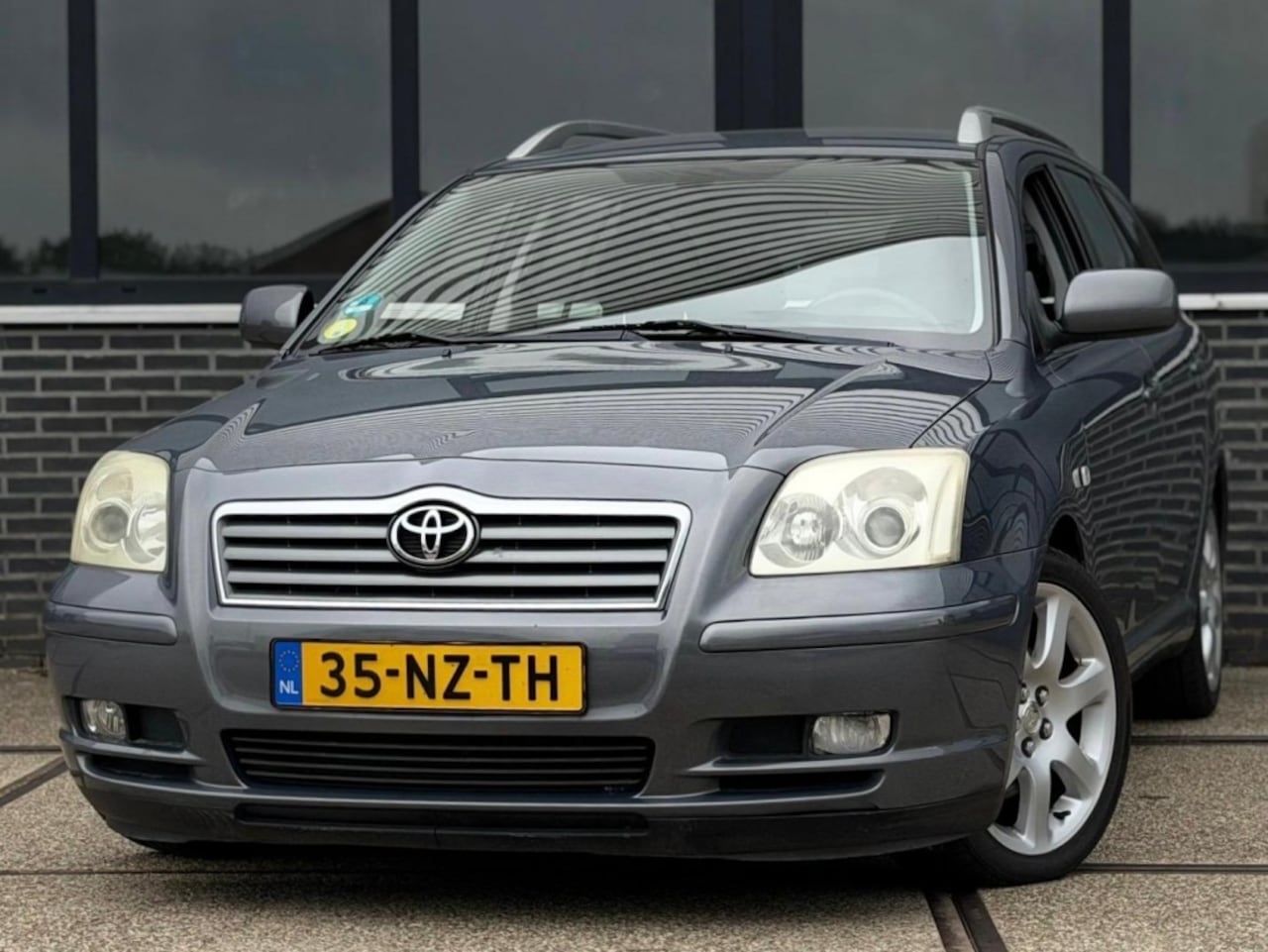 Toyota Avensis Wagon - 2.0 VVTi Linea Luna |Clima |Automaat |Cruise C - AutoWereld.nl